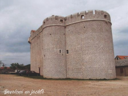 Opevněný kostel Vrboska